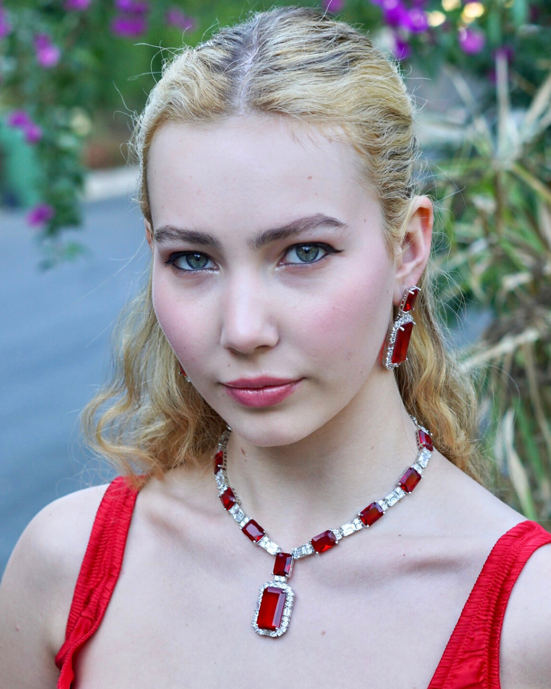 Rose Prom Night Necklace Set