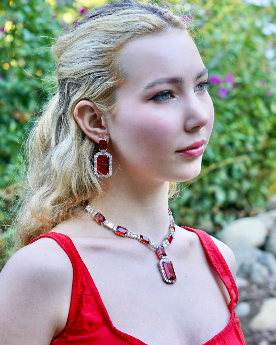 Rose Prom Night Necklace Set